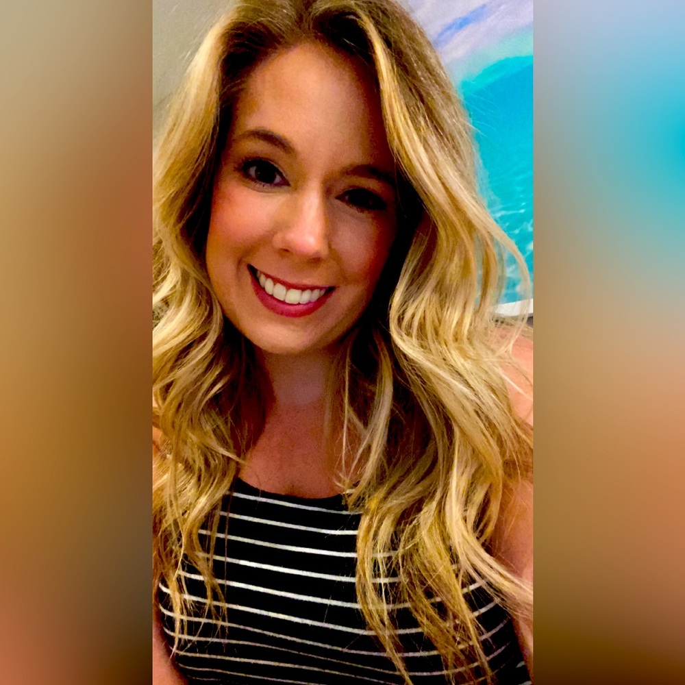 Meet your Posher, Dana